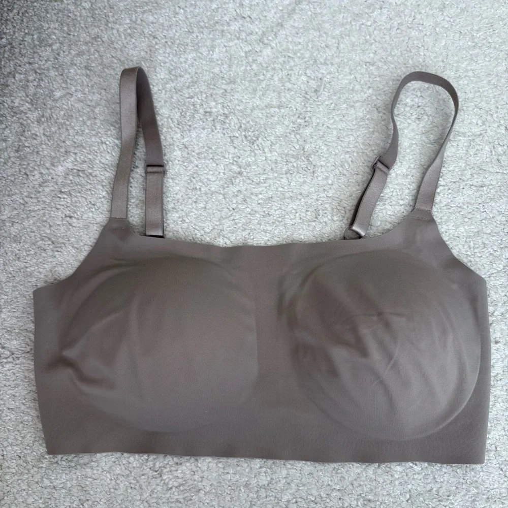 True & Co. Scoopneck Seamless Gray Beige Bralette